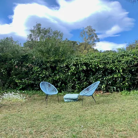 Casita Rustica Con Jardin Y Piscina