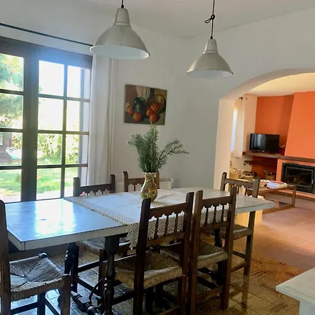 Holiday home Casita Rustica Con Jardin Y Piscina *